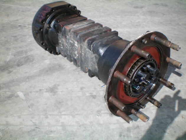 FIAT-HITACHI   EX165WT   - MANGÓN TRASERO CON BUJE Y DISCOS DE FRENO - Imagen 3