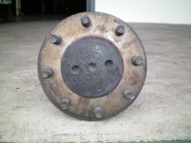 FIAT-HITACHI   FB100  70ZTN-86511647 - PALIER TRASERO CON PLATO 8 ESPARRAGOS - Imagen 3