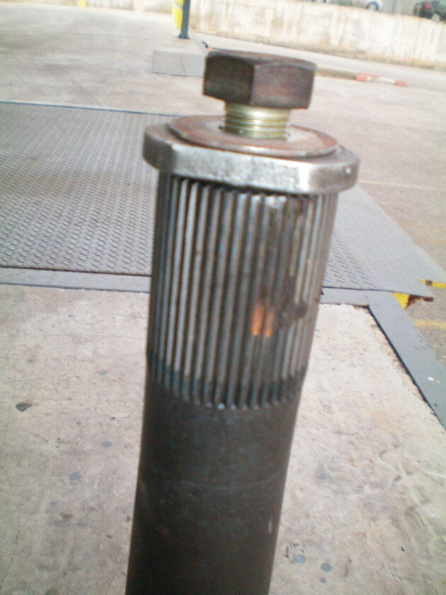 FIAT-HITACHI   FB100  70ZTN-86511647 - PALIER TRASERO CON PLATO 8 ESPARRAGOS - Imagen 6