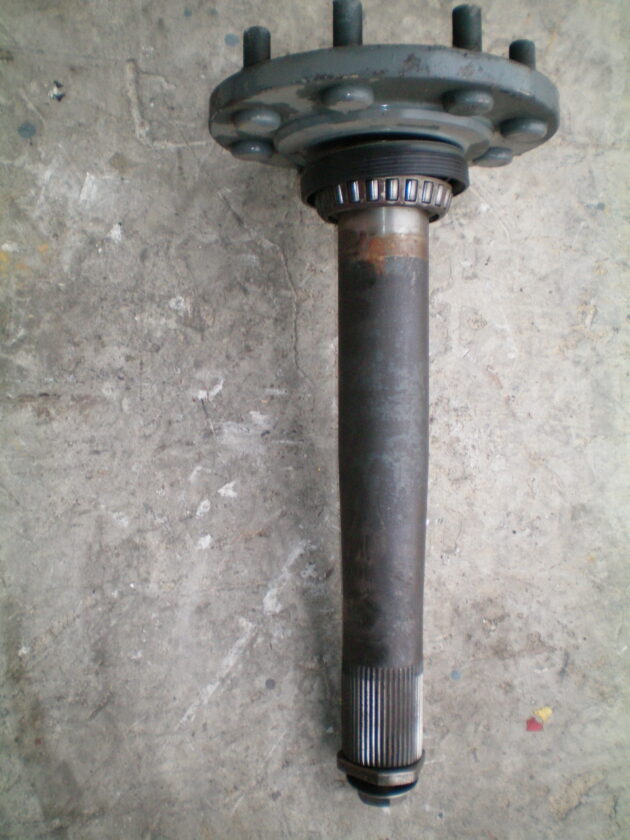 FIAT-HITACHI   FB100  70ZTN-86511647 - PALIER TRASERO CON PLATO 8 ESPARRAGOS
