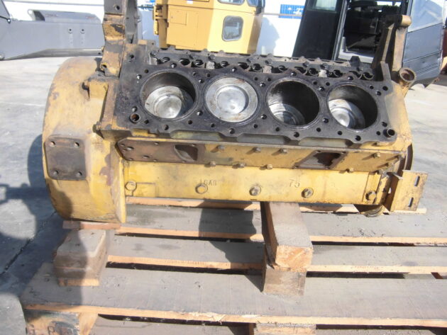 MICHIGAN  75B   - BLOQUE MOTOR CUMMINS V504C CON CAMISAS Y PISTONES - Imagen 4
