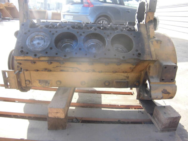 MICHIGAN  75B   - BLOQUE MOTOR CUMMINS V504C CON CAMISAS Y PISTONES - Imagen 8