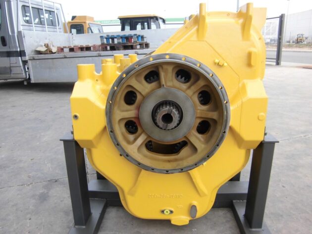 KOMATSU   PC750SE6K  209-38-00031 - CAJA DE ARRASTRE DE BOMBAS - Imagen 5