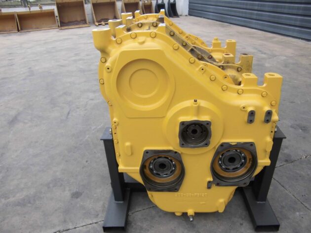 KOMATSU   PC750SE6K  209-38-00031 - CAJA DE ARRASTRE DE BOMBAS