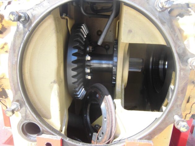 KOMATSU   D65PX12  14X-22-15112 - Conjunto de embragues contrarotación ( vendidos 2 paquetes de freno y 2 semipalieres ) - Imagen 3