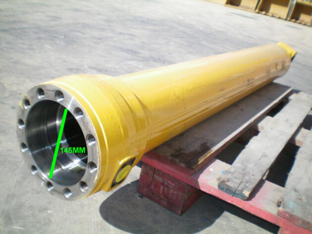 KOMATSU   PC450LC6K  208-63-73140 - CAMISA DE BOTELLA DE CAZO - Imagen 6