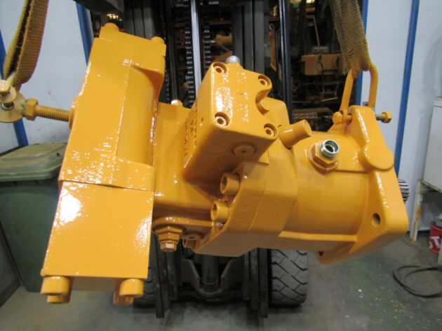 CASE  WX210  2991301 (*) - MOTOR DE TRANSLACIÓN - Imagen 3
