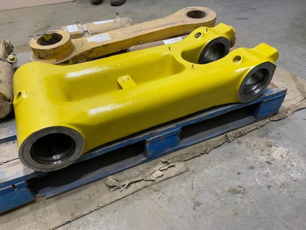 KOMATSU  PC450-8K  208-70-00750 (*) - BIELA CENTRAL DE CAZO