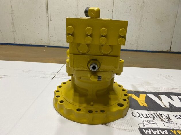 KOMATSU  PC600-7  706-75-01251 - MOTOR DE GIRO - Imagen 3