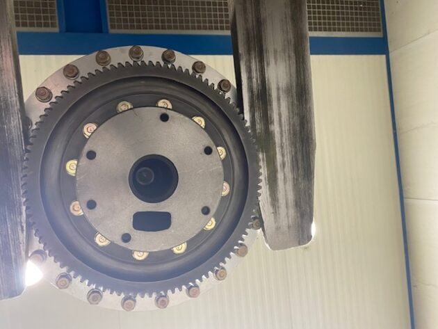 KOMATSU  WA470-5  711-47-51000 - CONVERTIDOR - Imagen 4