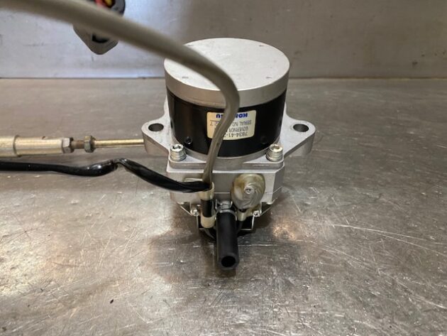 KOMATSU  PC240NLC-7K  7834-41-2003 - MOTOR DEL ACELERADOR - Imagen 3