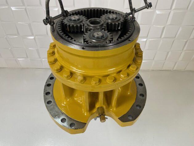 KOMATSU  PC240NLC-7K  206-26-00400 - REDUCTOR DE GIRO - Imagen 5