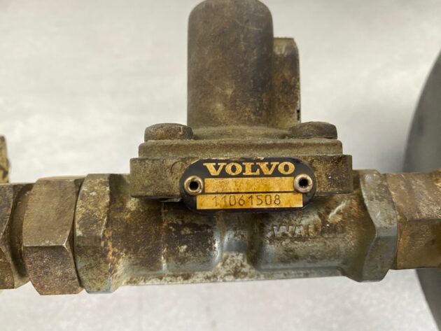 VOLVO  A40D  11190888 - TANQUE DE AIRE DE FRENOS - Imagen 7