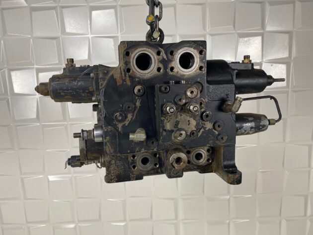 VOLVO  A40D  11063549 - DISTRIBUIDOR PRINCIPAL - Imagen 4