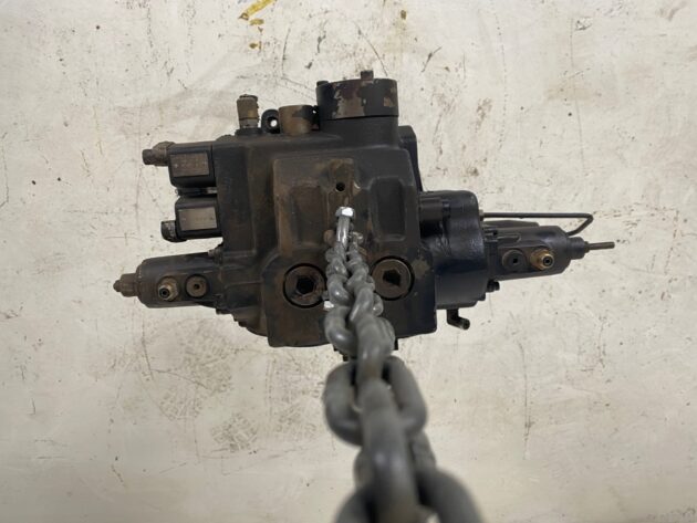 VOLVO  A40D  11063549 - DISTRIBUIDOR PRINCIPAL - Imagen 6
