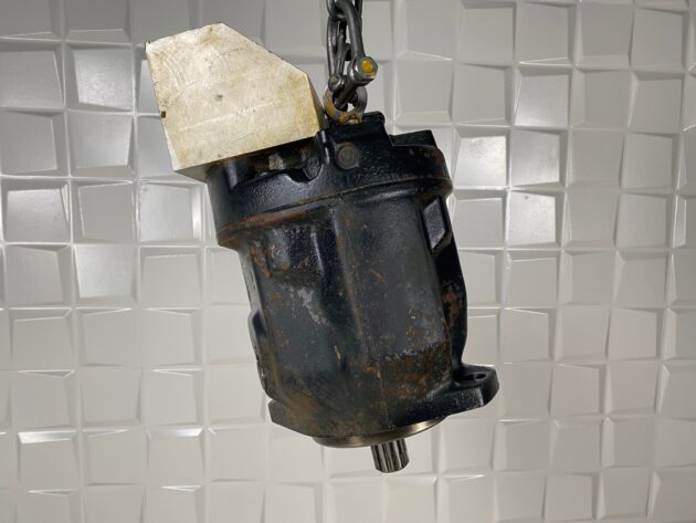 VOLVO  A40D  11064879 - BOMBA DE DIRECCIÓN