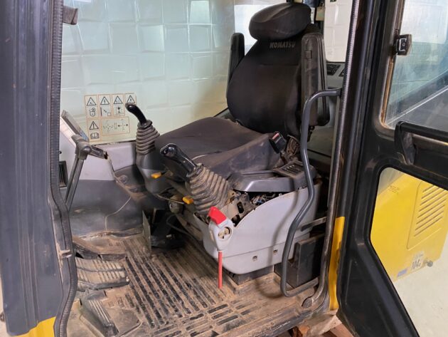 KOMATSU  PC240NLC-7K  20Y-54-01151 - CABINA - Imagen 9