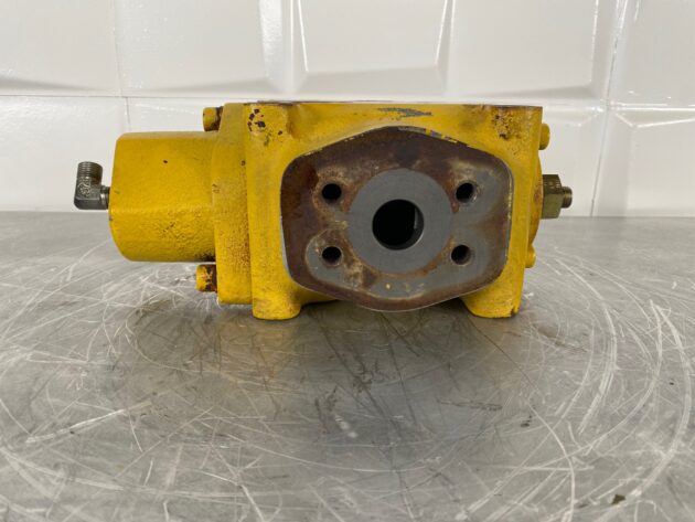 KOMATSU  PC210-8  702-21-01910 - VÁLVULA DE MARTILLO - Imagen 6