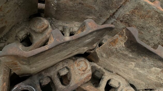 KOMATSU  PC210-8   - CADENAS - Imagen 4