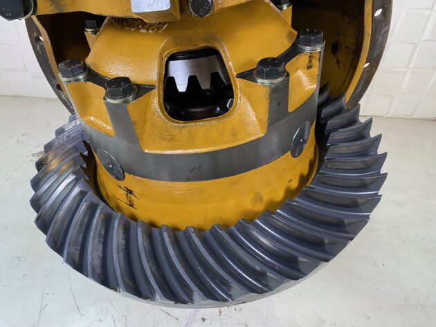 KOMATSU  WA800-1  427-23-11001 - DIFERENCIAL TRASERO - Imagen 6