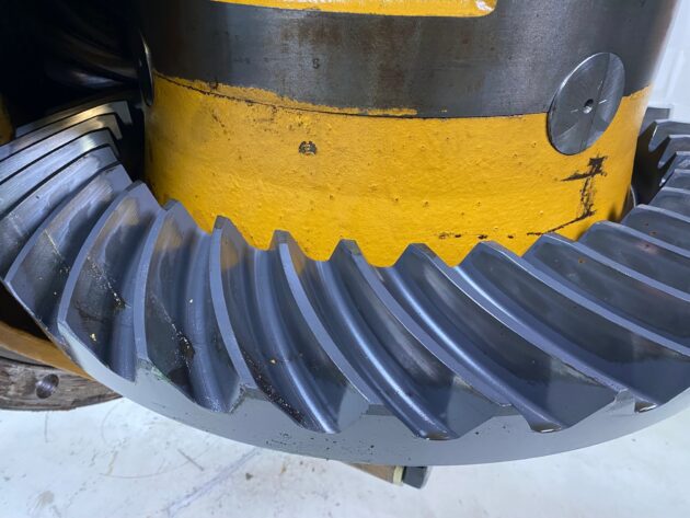 KOMATSU  WA800-1  427-23-11001 - DIFERENCIAL TRASERO - Imagen 7