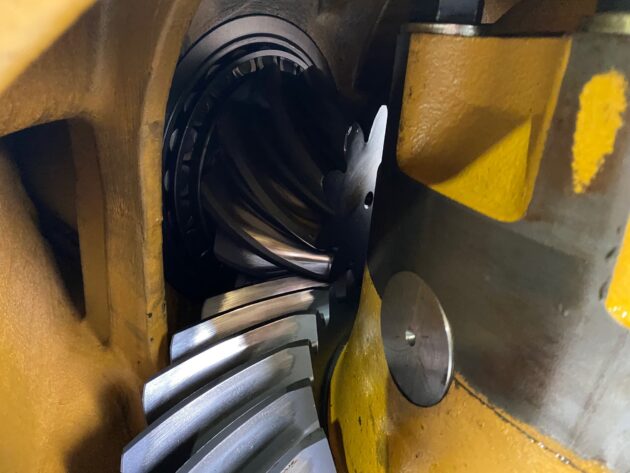KOMATSU  WA800-1  427-23-11001 - DIFERENCIAL TRASERO - Imagen 8
