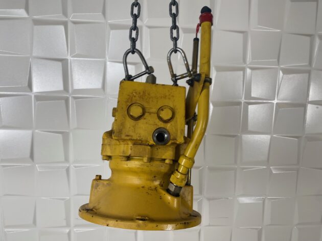 KOMATSU  PC210-8  706-7G-01041 - MOTOR DE GIRO - Imagen 3