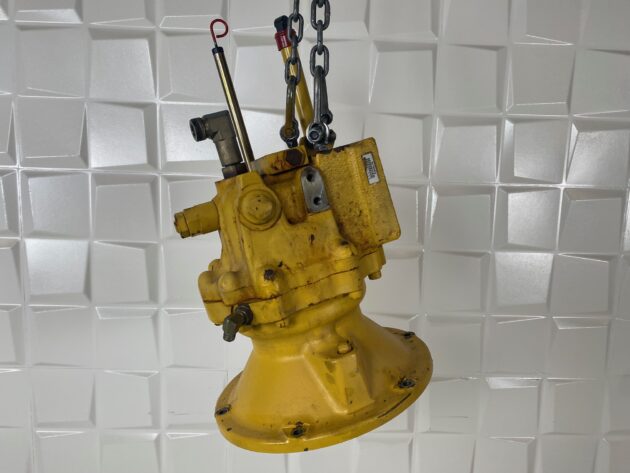 KOMATSU  PC210-8  706-7G-01041 - MOTOR DE GIRO - Imagen 4