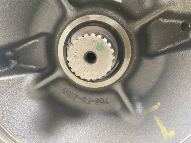 KOMATSU  PC210-8  706-7G-01041 - MOTOR DE GIRO - Imagen 8