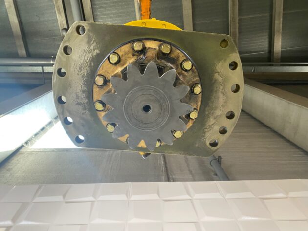 KOMATSU  PC210-8   - REDUCTOR DE GIRO - Imagen 7