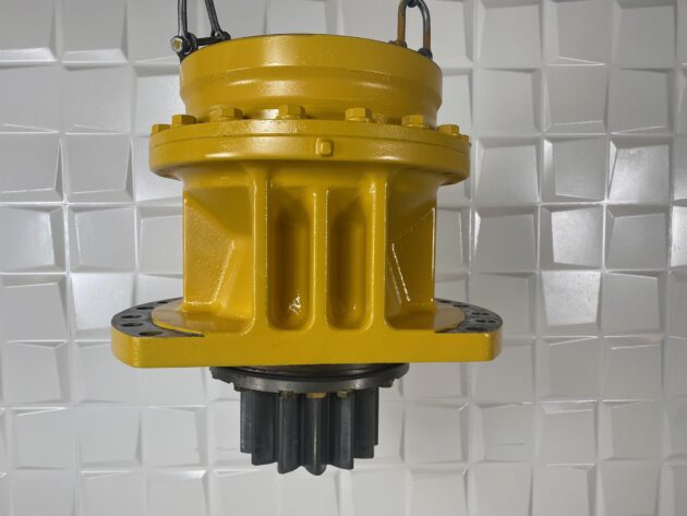 KOMATSU  PC210-8   - REDUCTOR DE GIRO