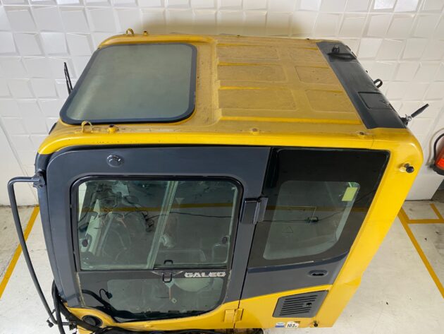 KOMATSU  PC210-8  20Y-53-00082 - CABINA - Imagen 9