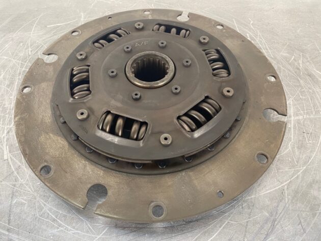 KOMATSU  PC210-8  22U-01-21310 - PLATO DE ARRASTRE DE BOMBAS