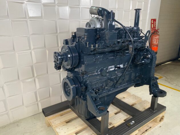 KOMATSU  PC210-8   - MOTOR TÉRMICO SAA6D107E-1 - Imagen 7