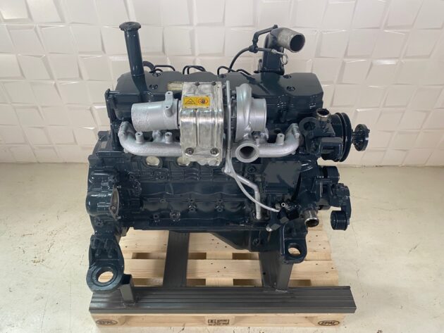 KOMATSU  PC210-8   - MOTOR TÉRMICO SAA6D107E-1