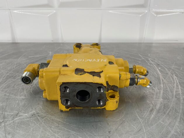 KOMATSU  PC210-8  702-21-08330 - VÁLVULA DE SOSTENIMIENTO DE BOTELLA DE ELEVACIÓN PLUMA - Imagen 4