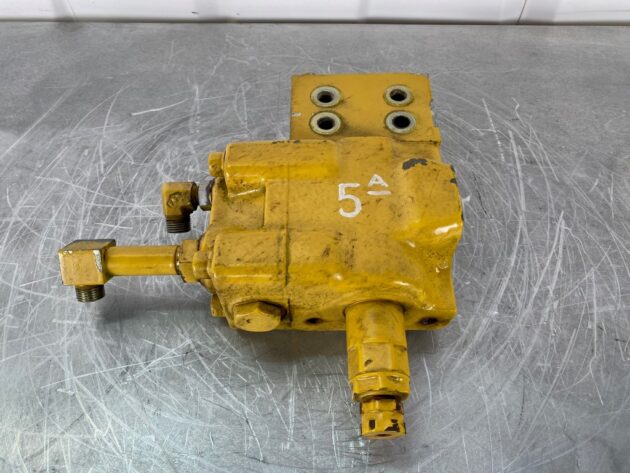 KOMATSU  PC210-8  702-21-04440 - VÁLVULA DE SOSTENIMIENTO DE 5ª. BOTELLA