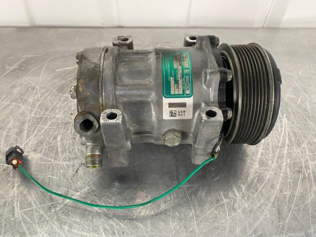 LIEBHERR  R954CHD LITRONIC  10116769 - COMPRESOR DE AIRE ACONDICIONADO