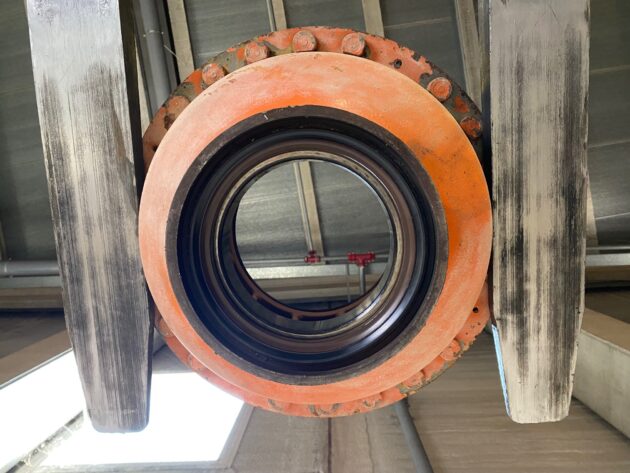 FIAT HITACHI  FR220-2   - BUJE DELANTERO - Imagen 4