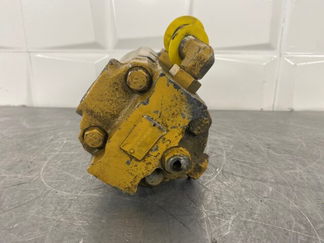 CATERPILLAR  771D  154-3023 - BOMBA AUXILIAR DE DIRECCIÓN - Imagen 5