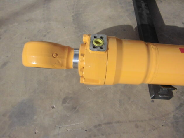 LIEBHERR  R954C LITRONIC  9587580 - BOTELLA DE ELEVACIÓN PLUMA - Imagen 3