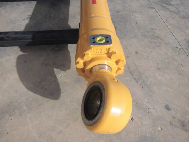 LIEBHERR  R954C LITRONIC  9587580 - BOTELLA DE ELEVACIÓN PLUMA - Imagen 4