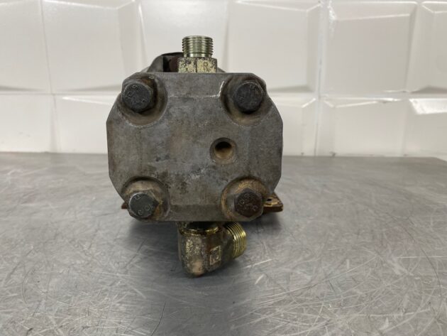 CATERPILLAR  930G  117-3915 - MOTOR Y BOMBA DE EMERGENCIA DE DIRECCIÓN - Imagen 3