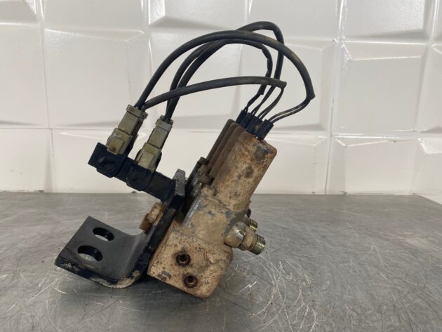 KOMATSU  WA380-5H  702-21-07410 - ELECTROVÁLVULA DE SERVICIOS - Imagen 7